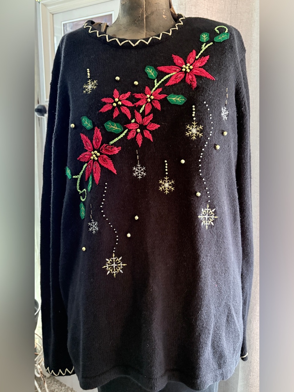 Holiday Editions XL Black Poinsettia Embroidered Christmas Sweater